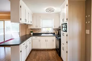 212 Jackson St, Warner Robins, GA 31088 - Photo 5