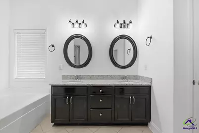 110 Cole, Warner Robins, GA 31088 - Photo 25