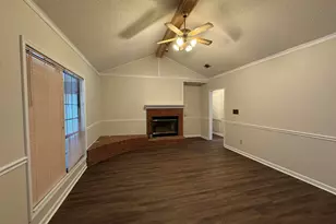 327 Bonnie Dr, Warner Robins, GA 31088 - Photo 3