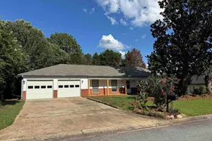 327 Bonnie Dr, Warner Robins, GA 31088 - Photo 1