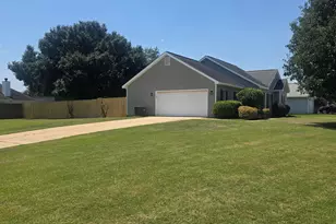 114 Grindstaff Dr, Bonaire, GA 31005 - Photo 3