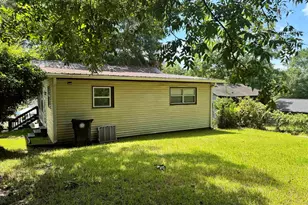 1189 SE Desota St, Gainesville, GA 30501 - Photo 17