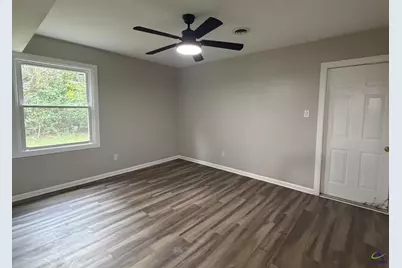 215 Sunnydale Drive, Warner Robins, GA 31088 - Photo 11