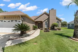 736 Shannon Ridge Dr, Bonaire, GA 31005 - Photo 3