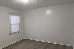 100 Grove Ln, Warner Robins, GA 31088 - Photo 5