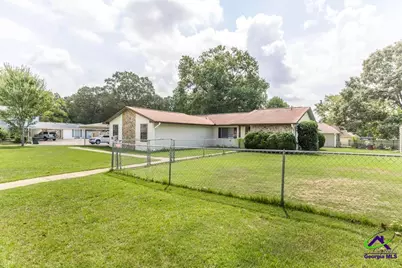 211 Hickory Glen, Centerville, GA 31028 - Photo 3