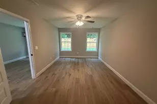 211 Sutton Dr, Perry, GA 31069 - Photo 11