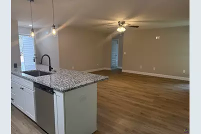 211 Sutton Dr., Perry, GA 31069 - Photo 9