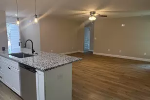211 Sutton Dr, Perry, GA 31069 - Photo 9