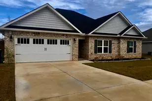 631 Broderick Cir, Warner Robins, GA 31088 - Photo 1