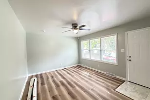 105 Woodsdale, Warner Robins, GA 31088 - Photo 9