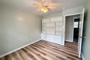 105 Woodsdale, Warner Robins, GA 31088 - Photo 15