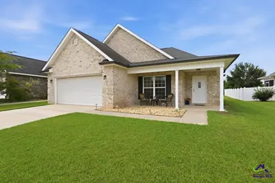 305 Lamplight Drive, Byron, GA 31008 - Photo 1