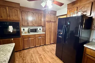 910 Pineridge Dr, Montezuma, GA 31063 - Photo 17