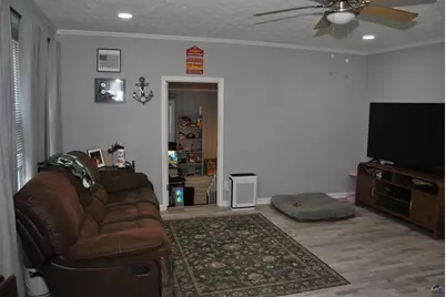 579 Lynmore Avenue, Macon, GA 31206 - Photo 5