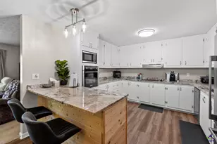 613 Duncan Ave, Unadilla, GA 31091 - Photo 17