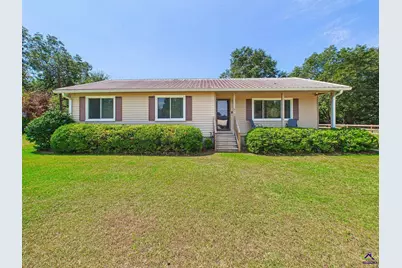 613 Duncan Avenue, Unadilla, GA 31091 - Photo 1