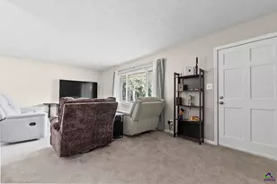 613 Duncan Ave, Unadilla, GA 31091 - Photo 9