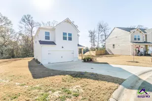108 Cornfield Cir, Perry, GA 31069 - Photo 3