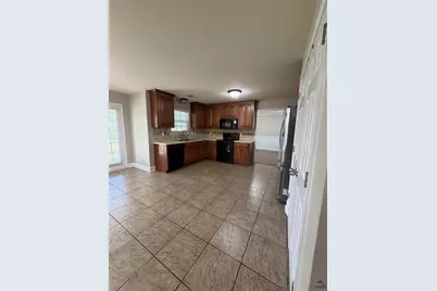 605 Cheshire Drive, Warner Robins, GA 31088 - Photo 3