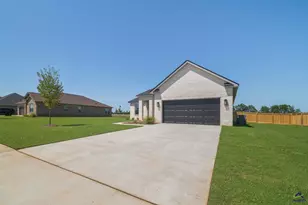 207 Farmland Circle, Perry, GA 31069 - Photo 3