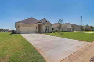 224 Farmland Circle, Perry, GA 31069 - Photo 3