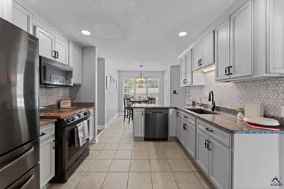 318 Christopher Luke Circle, Perry, GA 31069 - Photo 13