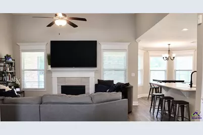 606 Amberley Court, Kathleen, GA 31047 - Photo 7