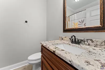 400 Avondale Circle, Warner Robins, GA 31088 - Photo 35