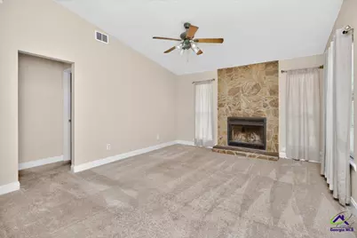 233 Somerset Drive, Warner Robins, GA 31088 - Photo 9