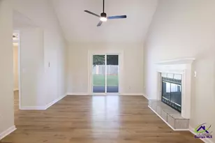 731 Gateway Dr, Bonaire, GA 31005 - Photo 7