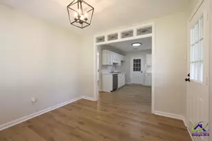 731 Gateway Dr, Bonaire, GA 31005 - Photo 9