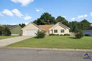 731 Gateway Dr, Bonaire, GA 31005 - Photo 1