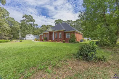 127 S Live Oak Cir Circle, Byron, GA 31008 - Photo 3