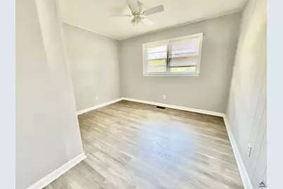 205 Choctaw Street, Warner Robins, GA 31088 - Photo 17