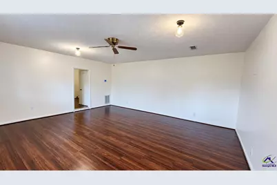 142 Carter Woods Drive, Warner Robins, GA 31088 - Photo 11