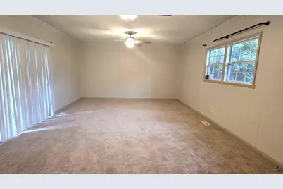 204 Springdale Drive, Warner Robins, GA 31088 - Photo 11