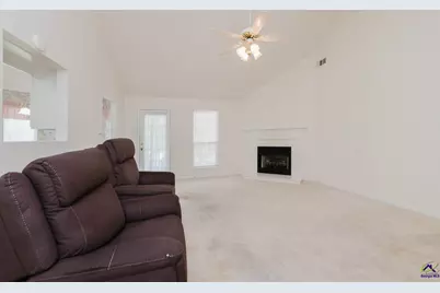 133 Darin Drive, Byron, GA 31008 - Photo 3