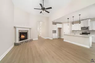 215 Farmland Circle, Perry, GA 31069 - Photo 17