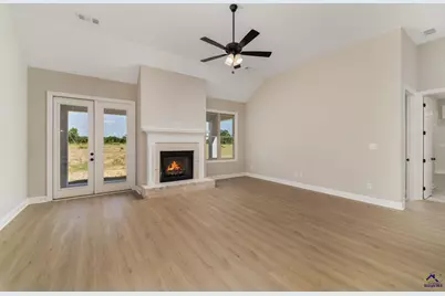 213 Farmland Circle, Perry, GA 31069 - Photo 17