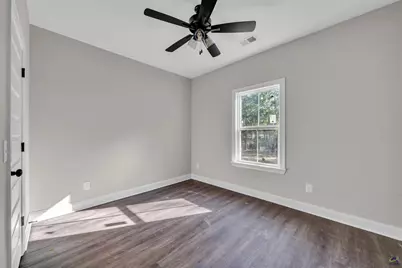 102 Redwood Drive, Cochran, GA 31014 - Photo 21