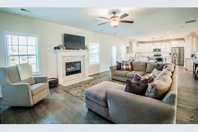 227 Shoshone Circle, Kathleen, GA 31047 - Photo 11