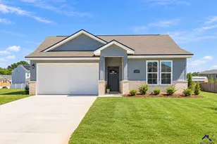 211 Ivy Glen Dr, Perry, GA 31069 - Photo 1