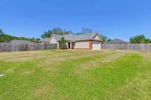 202 Greylock Dr, Perry, GA 31069 - Photo 3