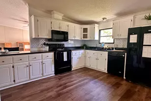 293 Winding Wy Dr, Jeffersonville, GA 31044 - Photo 5