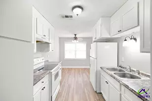 301 Galahad, Warner Robins, GA 31093 - Photo 15