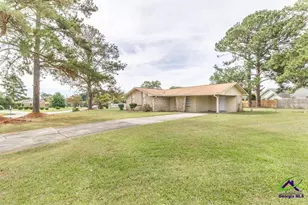 301 Galahad, Warner Robins, GA 31093 - Photo 1