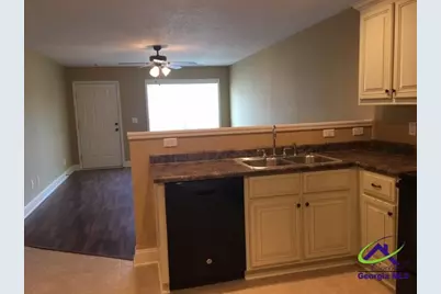 110 Pershing Place Court, Warner Robins, GA 31088 - Photo 9