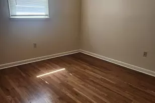 104 Valley View Dr, Warner Robins, GA 31088 - Photo 9
