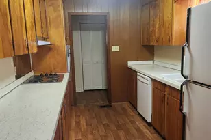 104 Valley View Dr, Warner Robins, GA 31088 - Photo 3